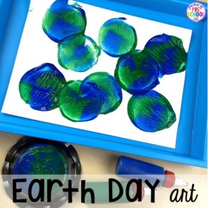 Earth Day smash art using pie pans. Perfect for preschool, pre-k, or kindergarten.