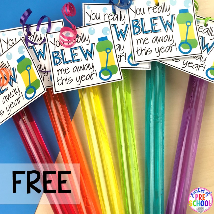 Bubble gift tags! End of the year student gift tags (free printables) using cheap items from the dollar store and Target Dollar Spot. Pocket of Preschool #preschool #prek #kindergarten #endoftheyear #endoftheyeargift #freeprintbale