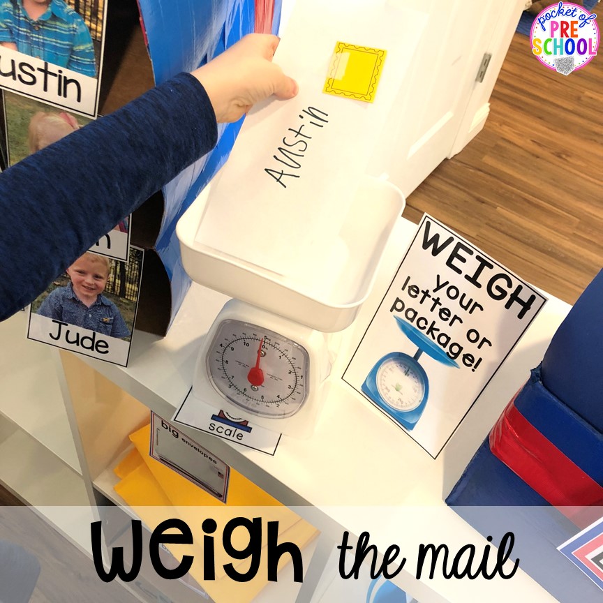 Weigh the mail at the post office in dramatic play! How to set up a Post Office in the dramatic play or pretend center. Perfect for a preschool, pre-k, or kindergarten classroom.