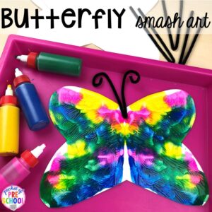 Butterfly smash symmetry art! Bug themed activities and centers for preschool, and kindergarten (freebies too)! Perfect for spring, summer, or fall! #bugtheme #insecttheme #preschool #prek #kindergarten