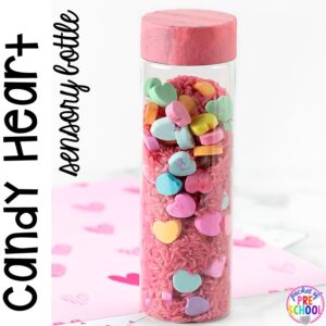 Candy Heart Valentines Sensory Bottles to help students calm down, for sensory processing, or fun science exploration. #sensory bottles #preschool #prek #toddler