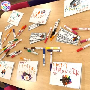 Kid made Thanksgiving cards and FREE word cards! Perfect for perschool, pre-k, and kindergarten.