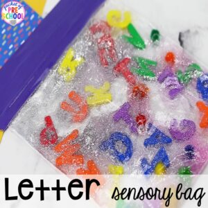 Letter gel bag! How to make literacy sensory bags (name sensory bag, letter sensory bag, sight word sensory bag). Preschool, pre-k, and kindergarten friends will love them! #sensorybags #gelbags #nameactivity #letteractivity #sighwordactivity