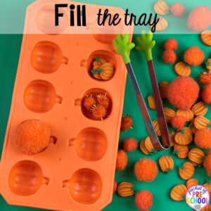 Pumpkin fine motor tray! Plus more fun tray activities to develop fine motor, literacy, and math skills your preschoolers, per-k, and toddler kiddos will LOVE! #preschool #preschoolmath #letteractivities #finemotor #sensory