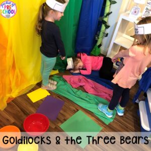 Act out Goldilocks and the Three Bears at the pretend theater in the dramatic play center! a fun way to retell a book through play. #dramaticplay #pretendplay #preschool #prek #kindergarten