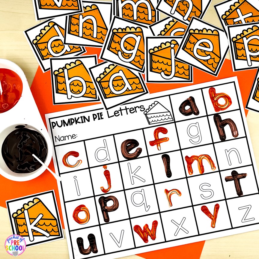 Thanksgiving Pumpkin Pie Letter Cards Q-tip letter writing (a fun letter and handwriting activity) for preschool, pre-k, or kindergarten students.