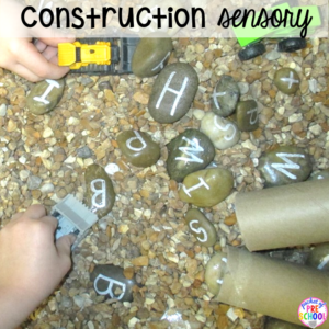 Condtruction sensory bin plus 40 sensory bin ideas for the whole year! #sensorybin #sensorytable #sensory #sesoryplay #preschool #prek #kindergarten