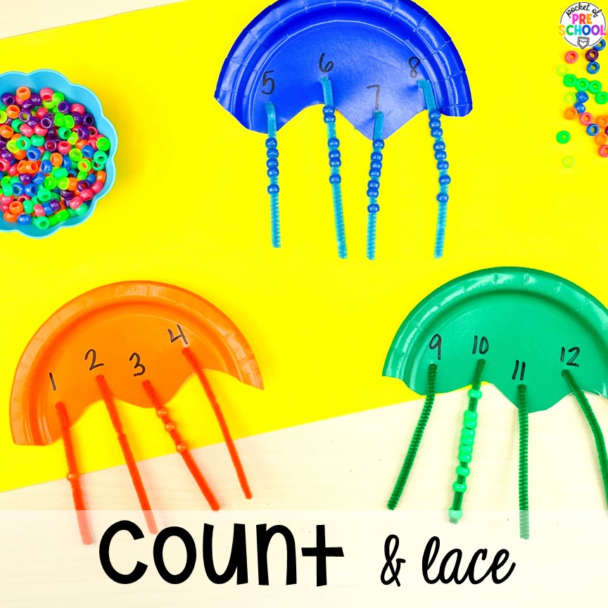 Count and lace is a fun activity for students to practice one-to-one correspondence. Check out these paper plate activities for improve literacy, math, fine motor, and more for preschool, pre-k, and kindergarten students.