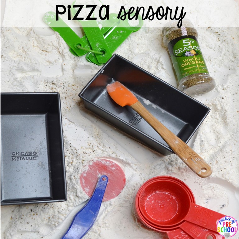 Pizza sensory bin plus 55 sensory bin ideas for the whole year! #sensorybin #sensorytable #sensory #sensoryplay #preschool #prek #kindergarten