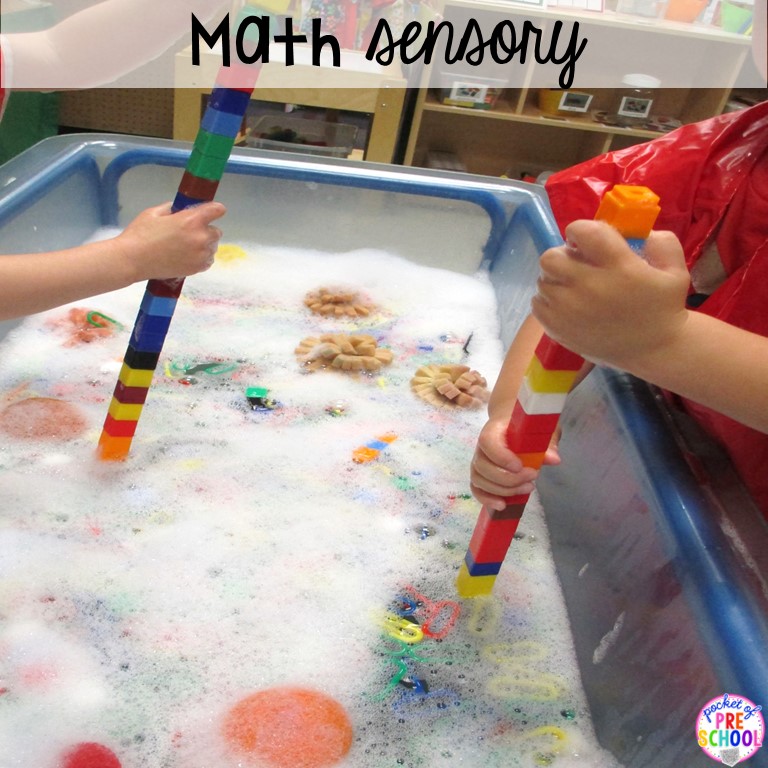 Math water sensory for little learners to explore and play. Plus 55 more sensory ideas