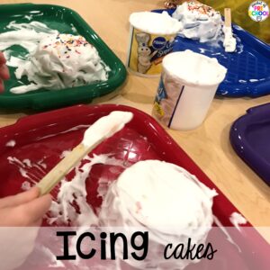 Icing cakes plus more baking activities and centers designed for preschool, pre-k, and kindergarten. These are perfect for a holiday, bakery, or sweet treat theme.