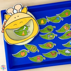 Practice rhymes with your preschool, pre-k, and kindergarten students with these fun feed me cards.