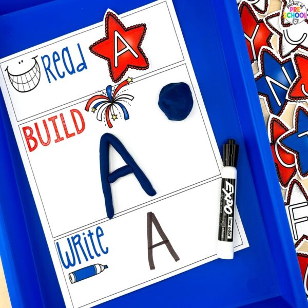 USA activities and centers for preschool, pre-k, and kindergarten students. These are perfect for President's Day, 4th of July, election time, or Veteran's Day.