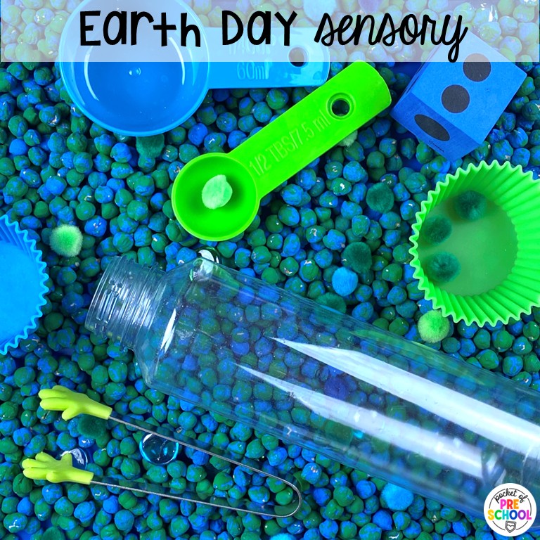 20+ Holiday Sensory Tables for Preschool, Pre-K, and Kindergarten 13 Earth Day Sensory! Holiday sensory tables for every holiday with various sensory fillers and sensory tools that incorporate math, literacy, and science into play. #sensorytable #sensorybin #sensoryplay #preschool #prek